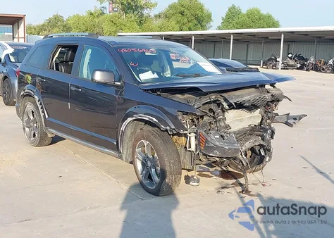 2015 Dodge Journey Crossroad z USA, uszkodzony, nr VIN 3C4PDDGG9FT684684